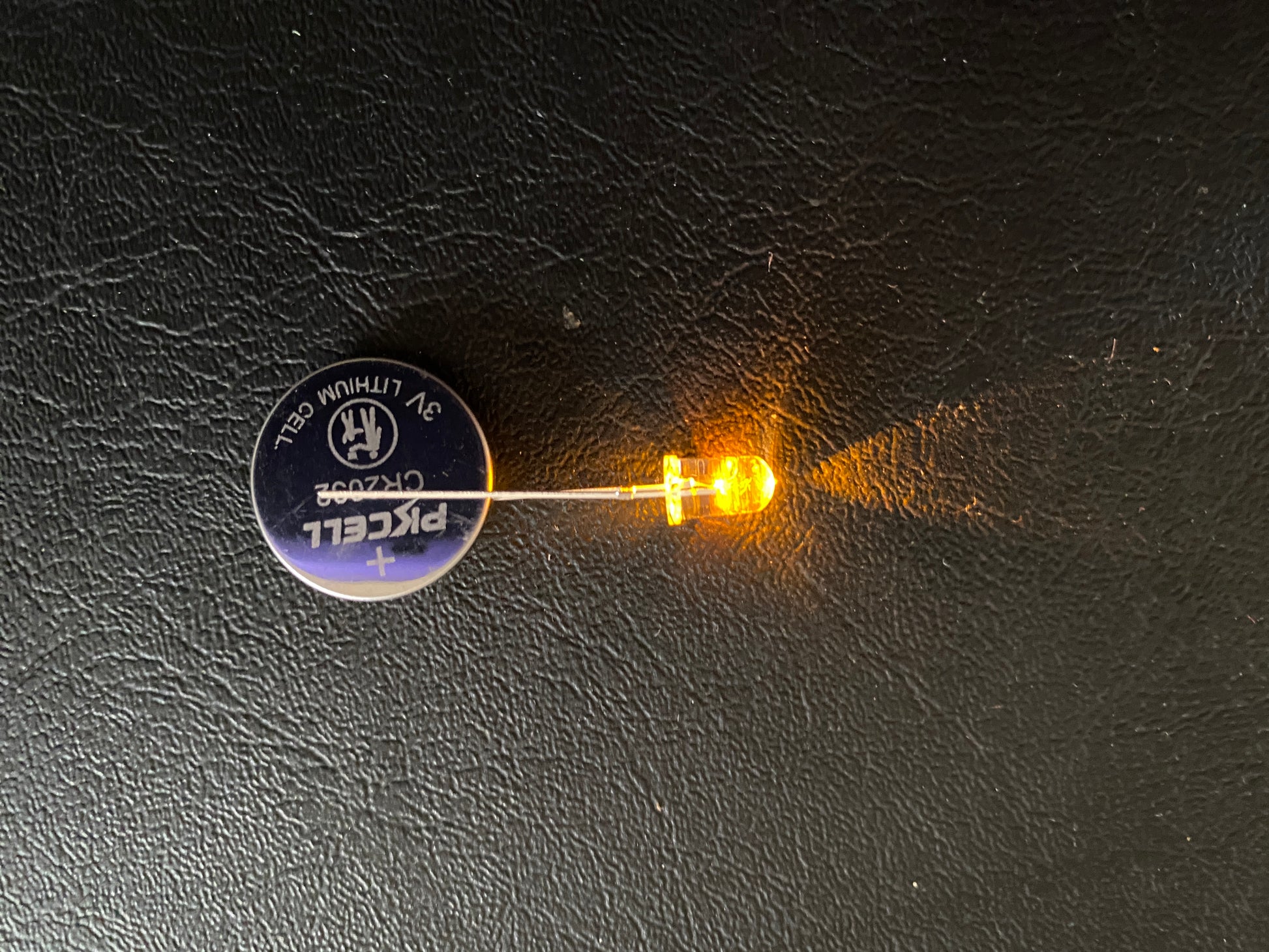 Yellow LEd on a 3V battery